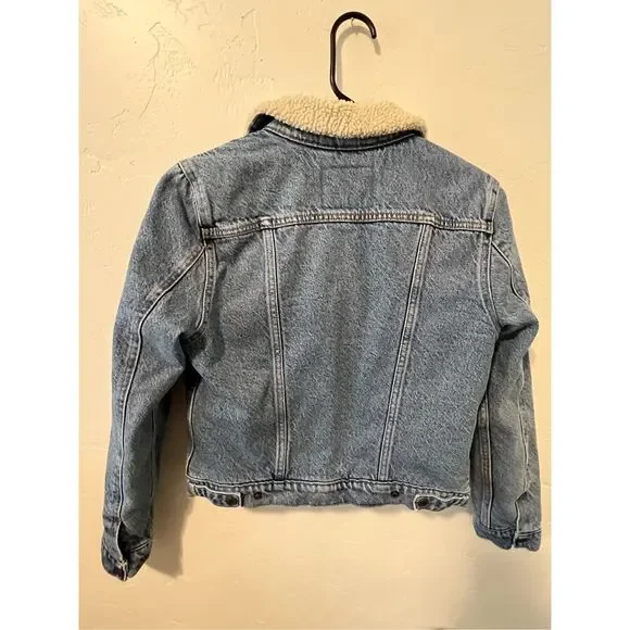 Levi's Women's Original Sherpa Trucker Jacket - Picture 4 of 9